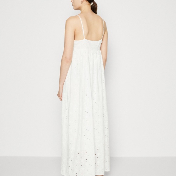 Selected Femme Eyelet Maxi Dress - Picture 3 of 5